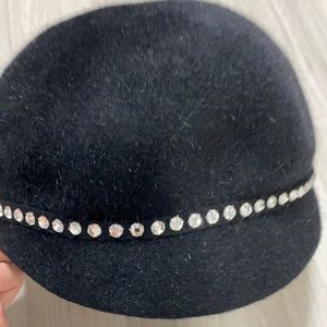 Black sequins women’s hat Gabriel Amar
